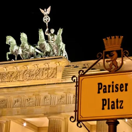 Lebensquelle Am Checkpoint Charlie Hotell