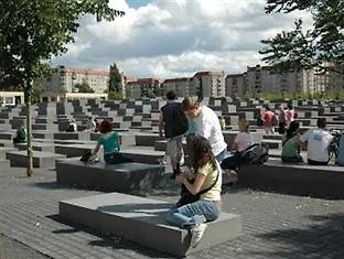 Hotel Lebensquelle Am Checkpoint Charlie 3*